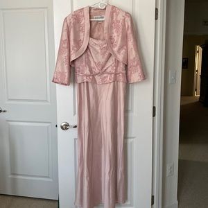 Never Worn Ladies Formal Dress And Jacket